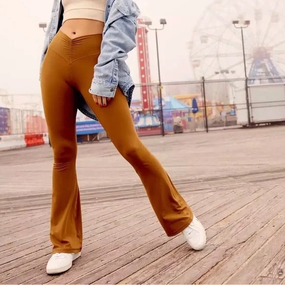 aerie Pants - OFFLINE By Aerie Real Me High Waisted Ruched Flare Legging Brown Size S Small